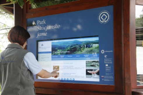 Vzpostavitev informacijske točke na informacijskem centru